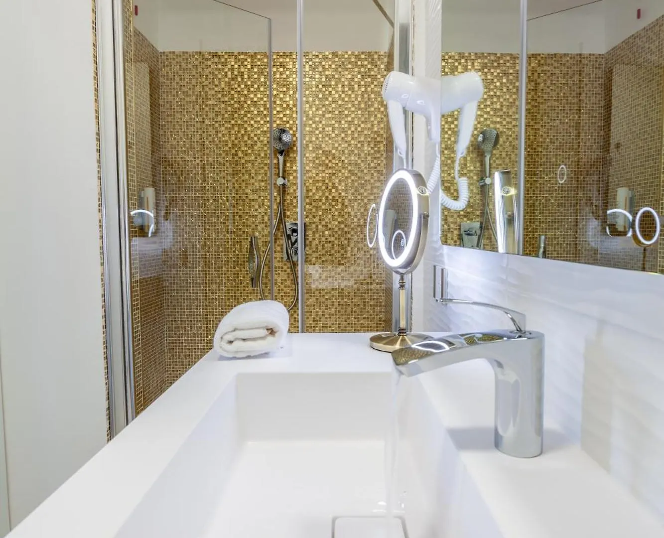 Glorian Hotel Pula 4*,